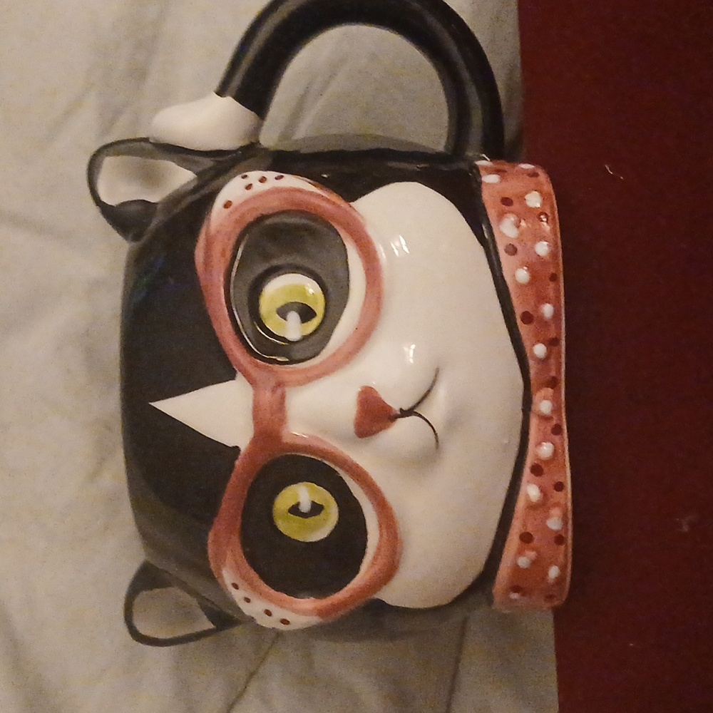 Ceramic Tuxedo Cat Mug With Glasses 3D